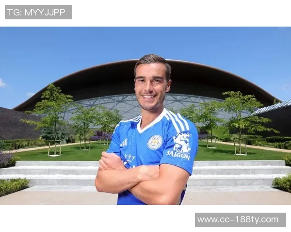 热刺青训球员与格雷贝里瓦尔等明星共同训练展现新气象